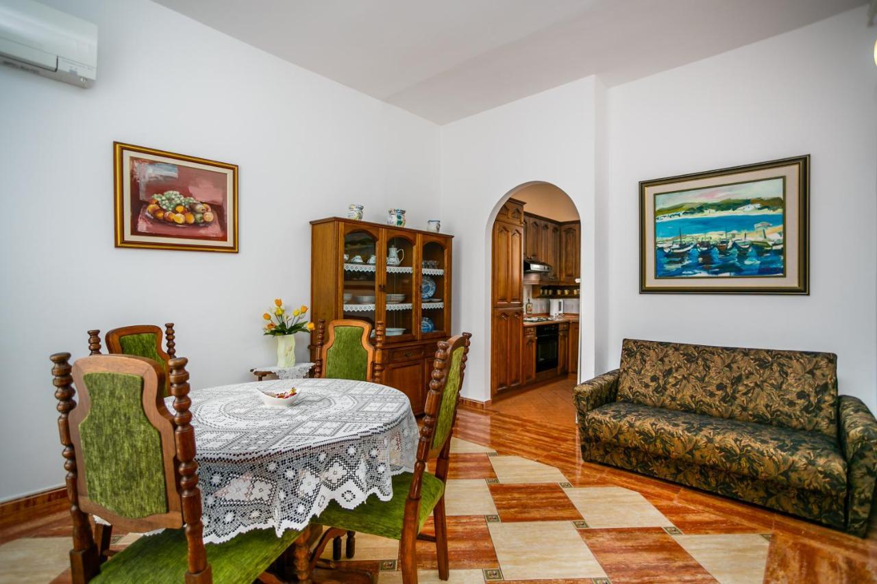 Apartment Near The Sea Judita Malinska Exterior photo